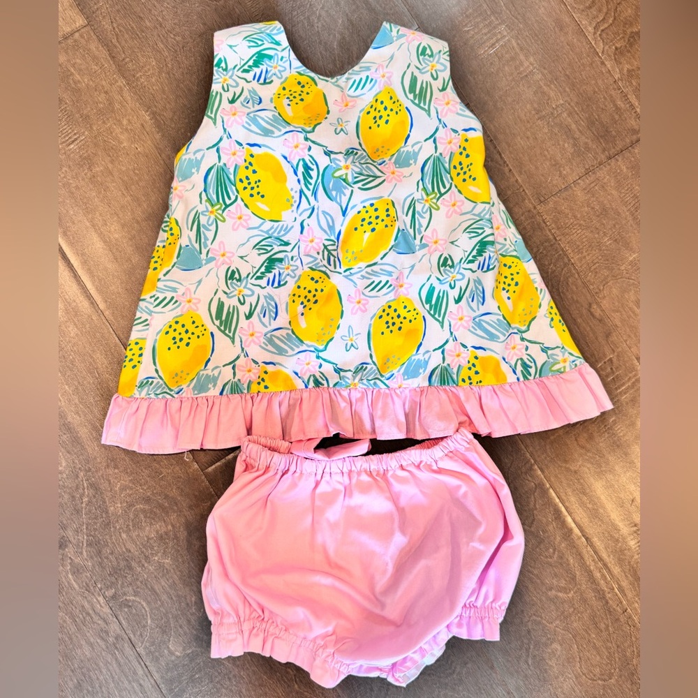 EUC Cecil and Lou Lemon Print Bow Shirt and Bloomers Set